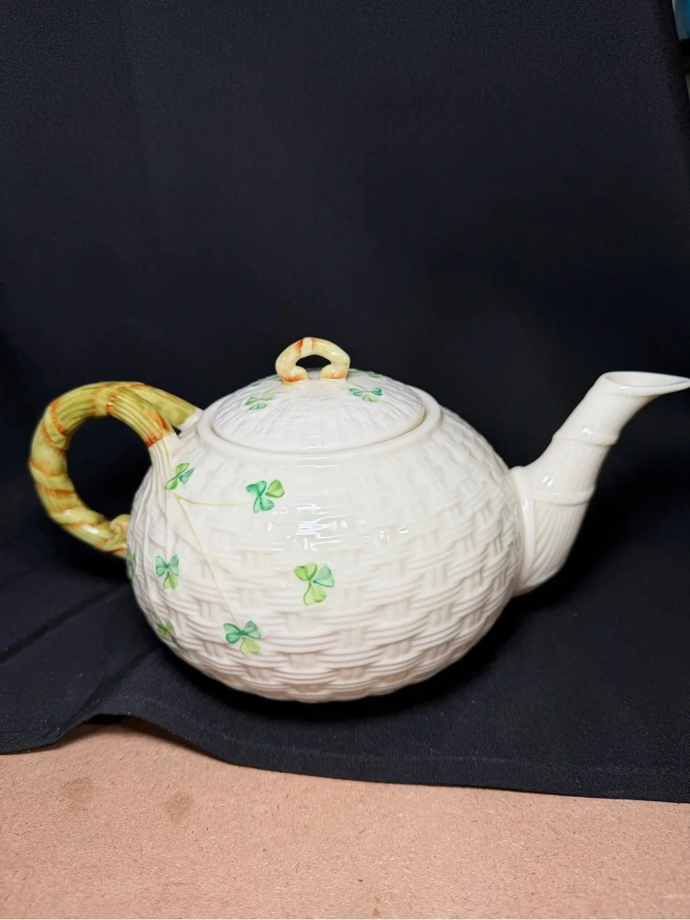 Vintage Belleek Shamrock Basketweave Teapot Gold 7th Mark